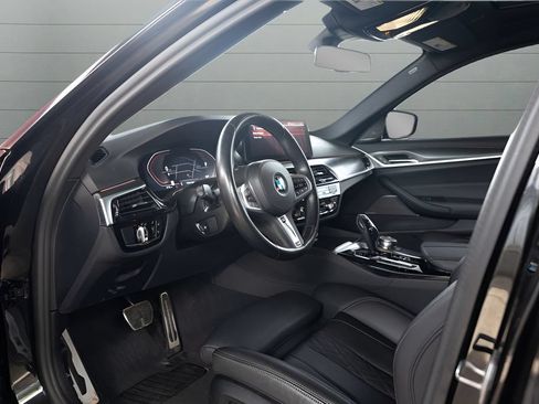 Used 2023 BMW 530i xDrive w/ M Sport Package AWD/4WD image 35