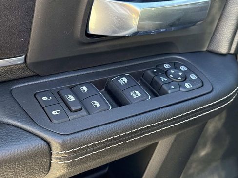 New 2026 RAM 2500 Laramie AWD/4WD image 22