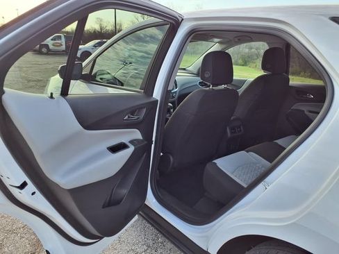 Used 2024 Chevrolet Equinox LS w/ LS Convenience Package FWD image 76