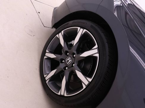 Used 2025 Honda Civic Sport Touring image 9