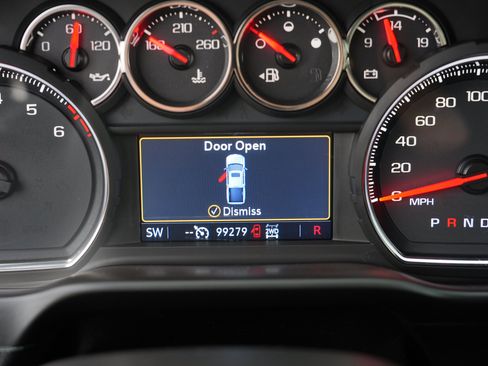 Used 2020 Chevrolet Silverado 1500 LT w/ True North Edition AWD/4WD image 30