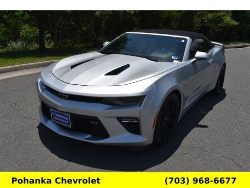 Used 2018 Chevrolet Camaro SS RWD image 3
