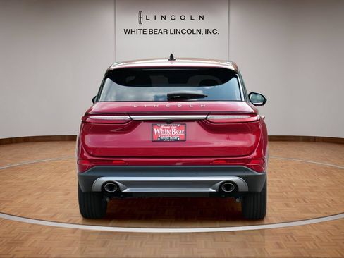 Used 2025 Lincoln Corsair Reserve FWD image 6