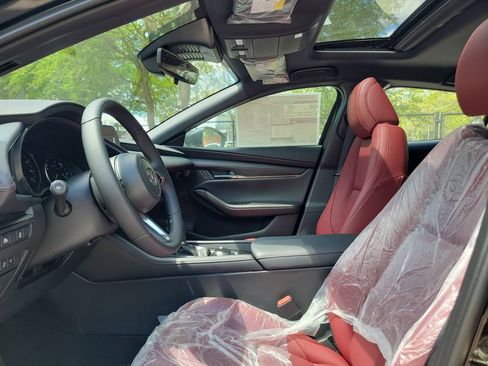 New 2026 MAZDA MAZDA3 Carbon image 3