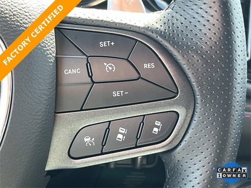 Certified 2025 Dodge Durango R/T image 33