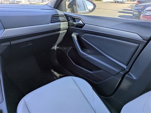 Used 2020 Volkswagen Jetta R-Line image 14