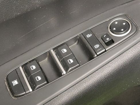 Used 2022 Kia Forte LXS FWD image 27