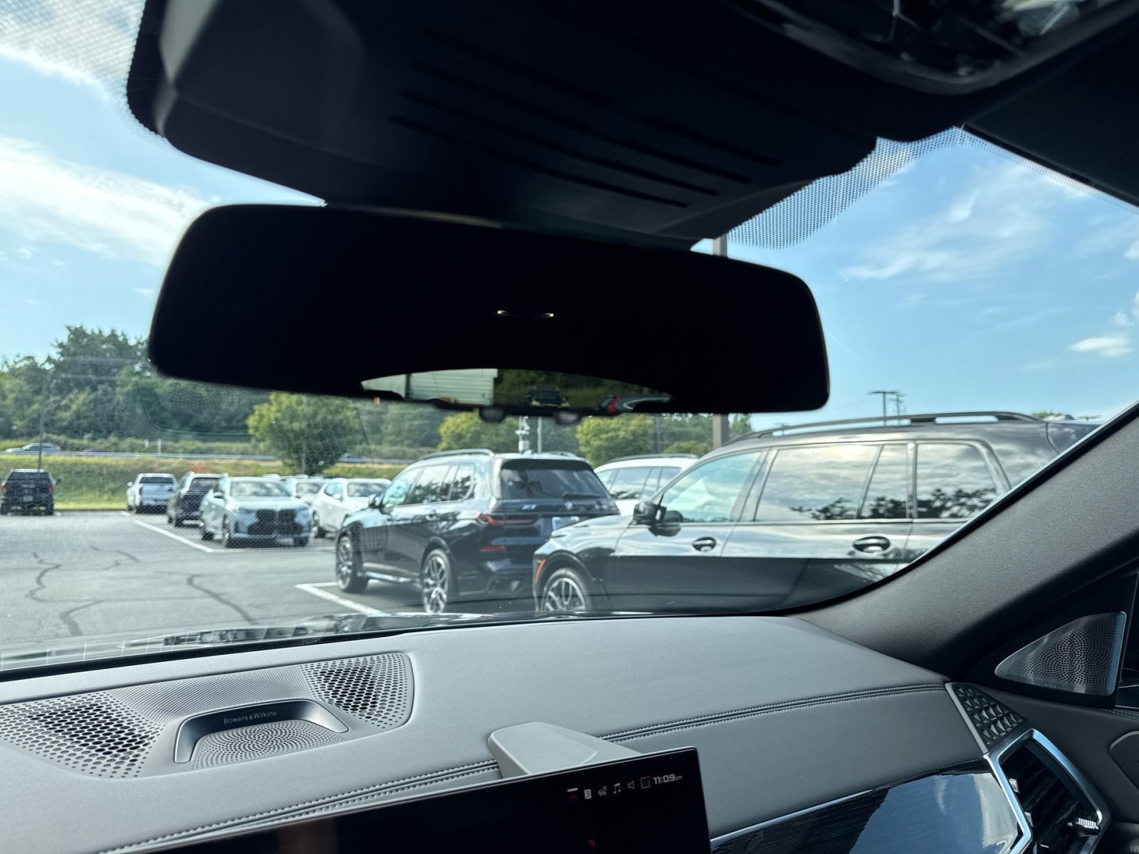 New 2027 BMW X6 M60i AWD/4WD image 15