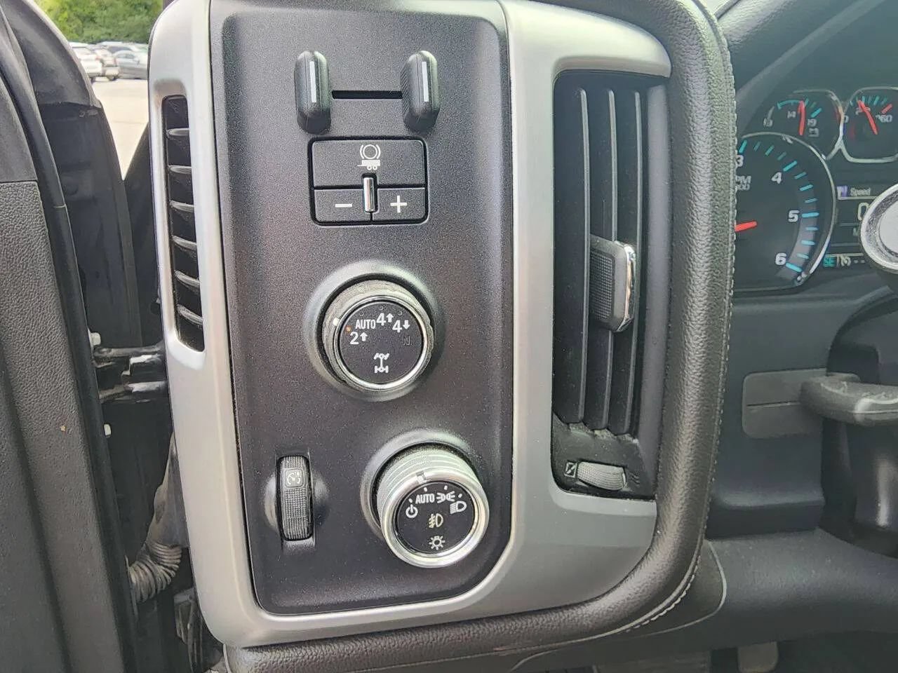 Used 2017 GMC Sierra 1500 SLT AWD/4WD image 16