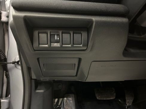 Certified 2025 Subaru Outback Premium w/ Popular Package #1A image 13