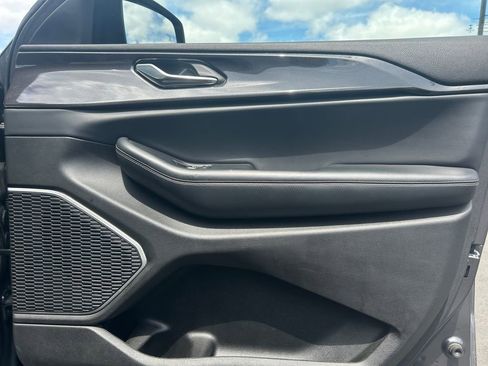 Used 2022 Jeep Grand Cherokee L Altitude image 25