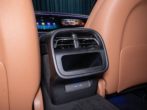 New 2026 Mercedes-Benz E 450 4MATIC Sedan image 27