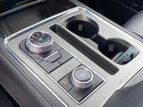 Used 2020 Ford Expedition XLT w/ Equipment Group 202A image 12