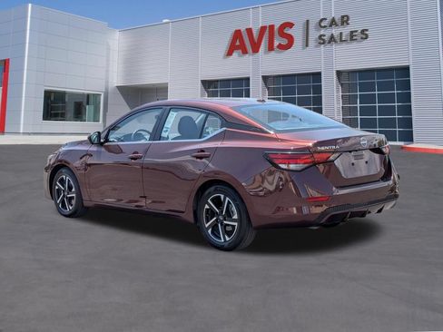 Used 2025 Nissan Sentra SV FWD image 9