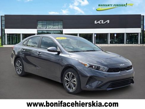 Certified 2023 Kia Forte LXS w/ LXS Technology Package FWD image 1