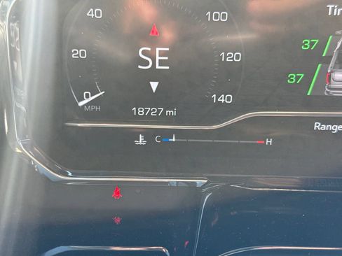 Used 2025 GMC Sierra 1500 Elevation w/ Elevation Premium Package AWD/4WD image 15