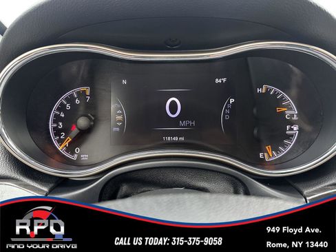 Used 2017 Jeep Grand Cherokee Limited AWD/4WD image 8