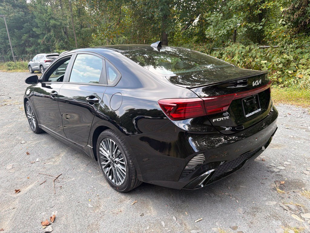 Used 2023 Kia Forte GT-Line FWD image 4