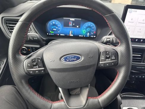 Used 2023 Ford Escape ST-Line Elite AWD/4WD image 18