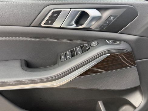 Used 2023 BMW X5 xDrive40i w/ Premium Package image 29