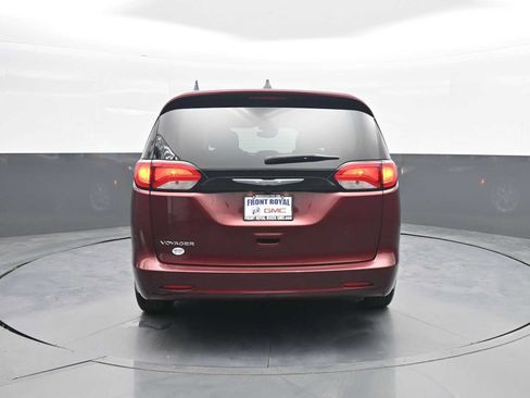 Used 2023 Chrysler Voyager LX FWD image 6