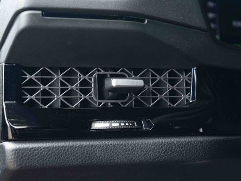 Used 2023 Honda Accord Sport image 39