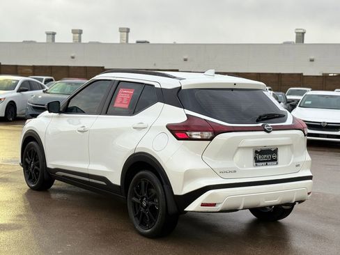 Used 2023 Nissan Kicks SR w/ SR Premium Package image 8