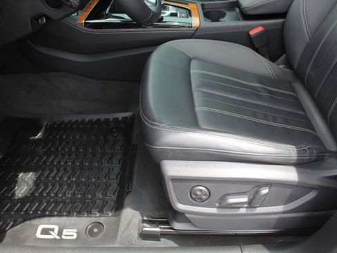 Used 2023 Audi Q5 2.0T Premium Plus w/ Premium Plus Package AWD/4WD image 41