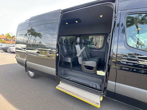 Used 2021 Mercedes-Benz Sprinter 2500 image 6