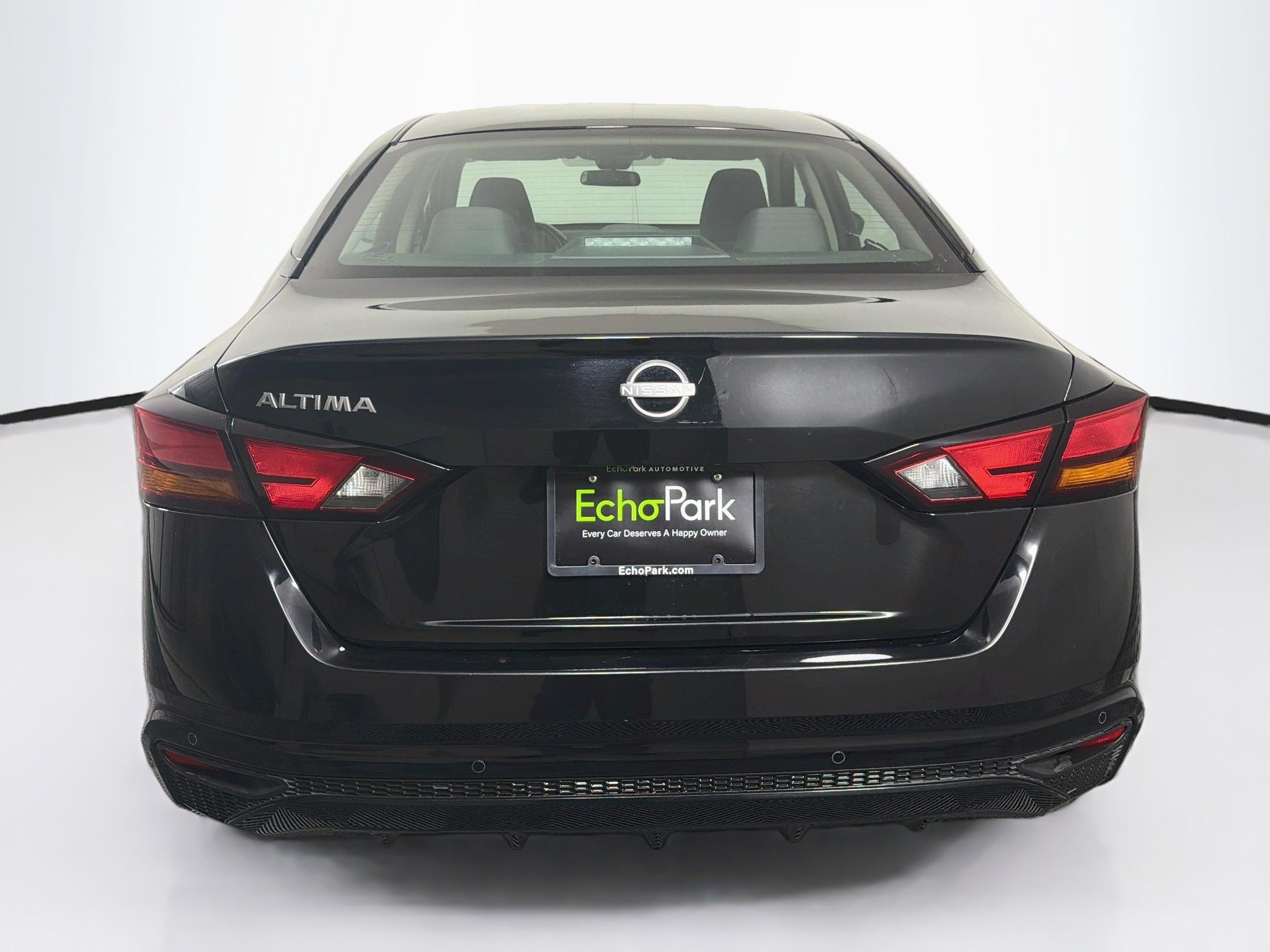 Used 2024 Nissan Altima 2.5 S FWD image 7