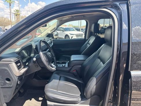 Used 2022 Ford Expedition Max XLT AWD/4WD image 3