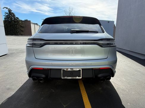 Certified 2025 Porsche Macan AWD/4WD image 10