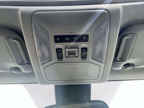 Used 2019 Toyota RAV4 XLE w/ Convenience Package image 33