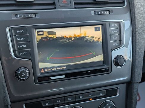 Used 2017 Volkswagen Golf Alltrack SE image 17