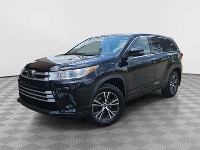 Used 2019 Toyota Highlander LE