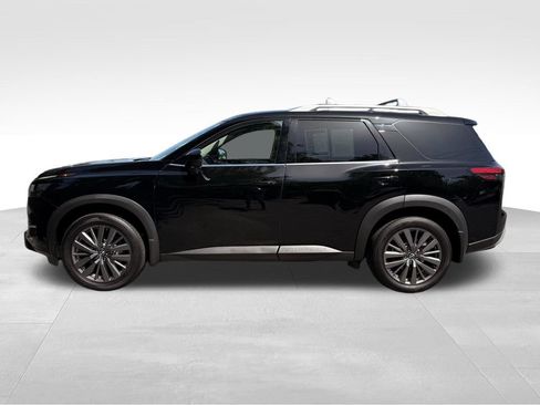 Certified 2023 Nissan Pathfinder SL w/ SL Premium Package AWD/4WD image 12