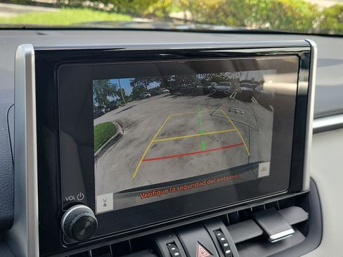 Used 2025 Toyota RAV4 XLE Premium FWD image 32