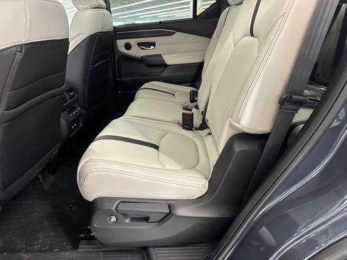 New 2026 Honda Pilot Touring image 22