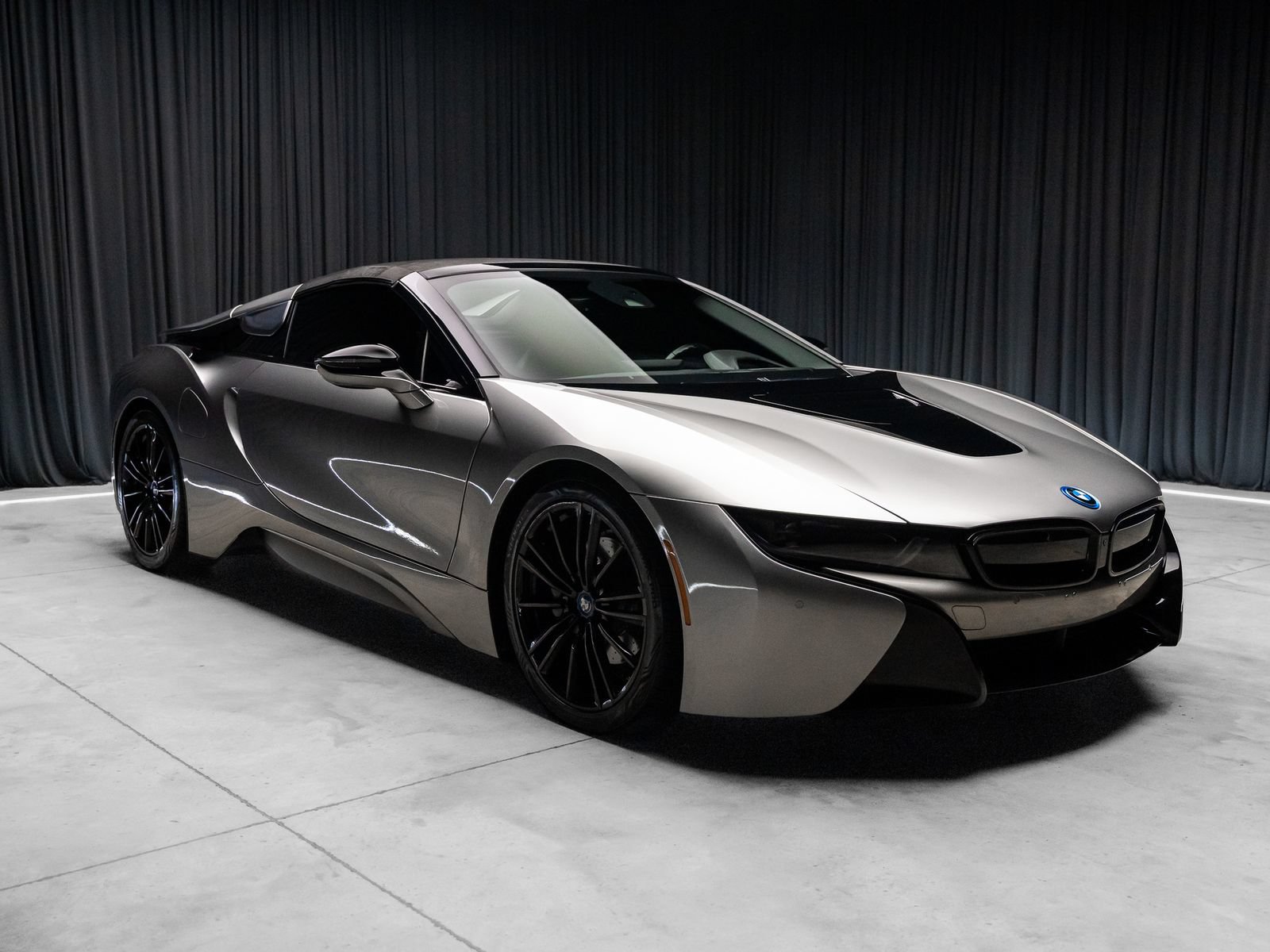 Used 2019 BMW i8 Roadster AWD/4WD image 3