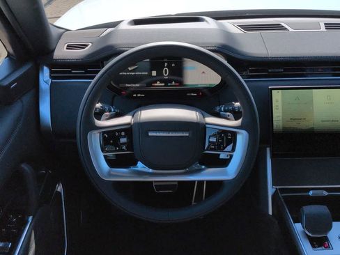 New 2026 Land Rover Range Rover Long Wheelbase SE AWD/4WD image 25