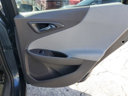 Used 2020 Chevrolet Malibu LS image 32