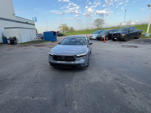 Used 2025 Honda Accord EX-L image 3