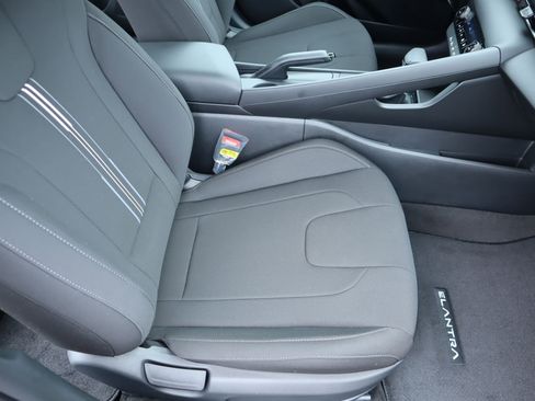 New 2026 Hyundai Elantra Sport FWD image 18