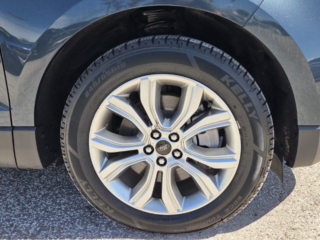 Certified 2024 Ford Edge Titanium AWD/4WD image 11