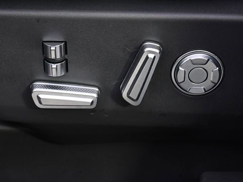 New 2026 Lincoln Nautilus Reserve image 14