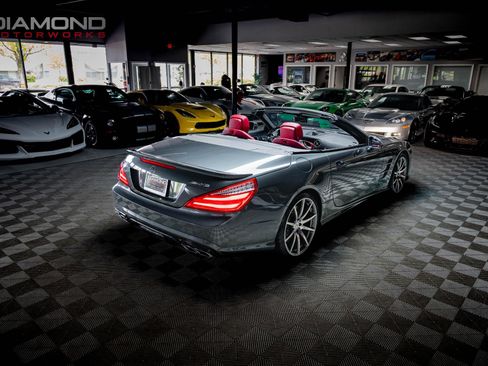 Used 2015 Mercedes-Benz SL 63 AMG image 4