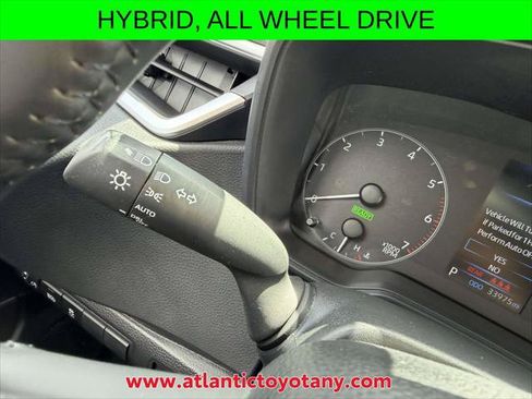 Certified 2024 Toyota Corolla SE AWD/4WD image 31