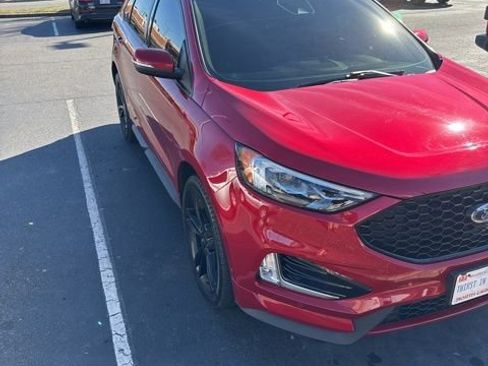 Used 2021 Ford Edge ST w/ Equipment Group 401A image 2