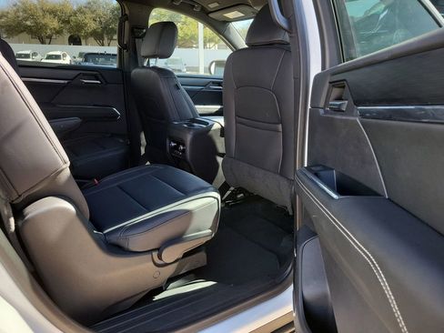 Certified 2024 GMC Acadia Elevation image 26