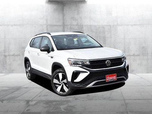 Used 2024 Volkswagen Taos S image 2